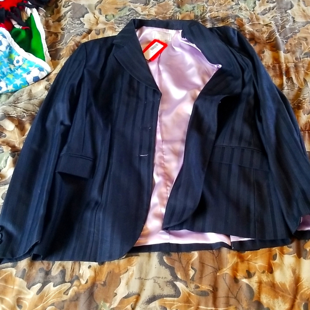 Size 8 wellington collection show coat in navy